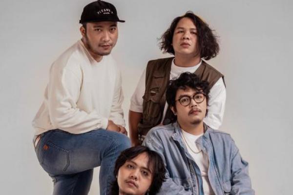 Angkat Topik Tentang Kesendirian, Sweat The Band Merilis Singel Terbaru "Graveyard"