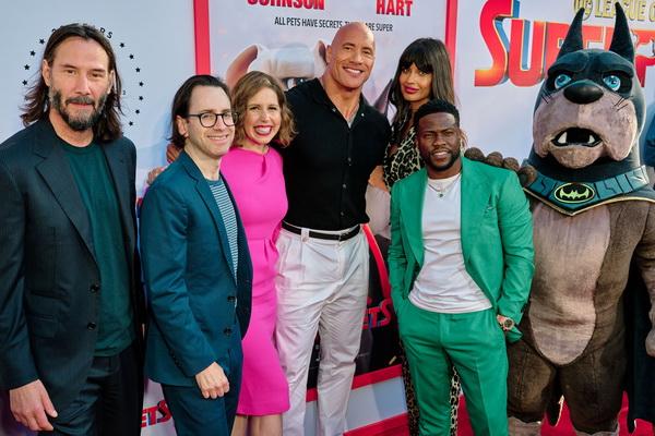 Keanu Reeves Berharap Bisa Jadi Batman di Film Live-Action