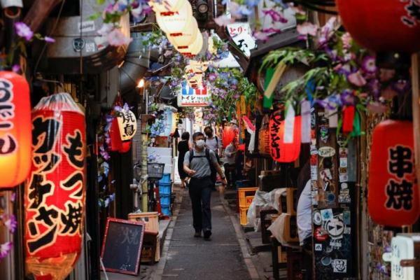 Jelang Libur Musim Panas, Jepang Waspadai Covid yang Kembali Melonjak