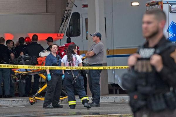 4 Orang Termasuk Pelaku Tewas Dalam Penembakan di Mal Indiana, AS