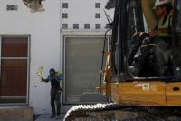 Gelombang Panas Juga Landa Amerika, Jam Buka Kolam Renang Diperpanjang