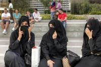 Studi: Muslimah Bercadar Hadapi Diskriminasi di Eropa