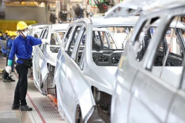 Gaikindo Yakin Kenaikan BBM Tak Pengaruhi Penjualan Mobil Baru