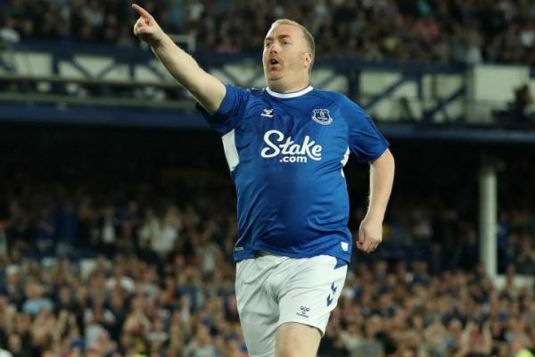 Bantu Pengungsi Ukraina, Pendukung Everton Dihadiahi Tendangan Pinalti 