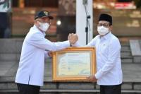 Terima Dua Penghargaan dari BKN, Gus Halim: Tiga Kategori Lagi yang Harus Dikejar