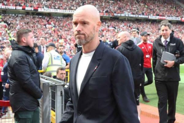 Erik Ten Hag Bajak Pelatih Kiper Ajax