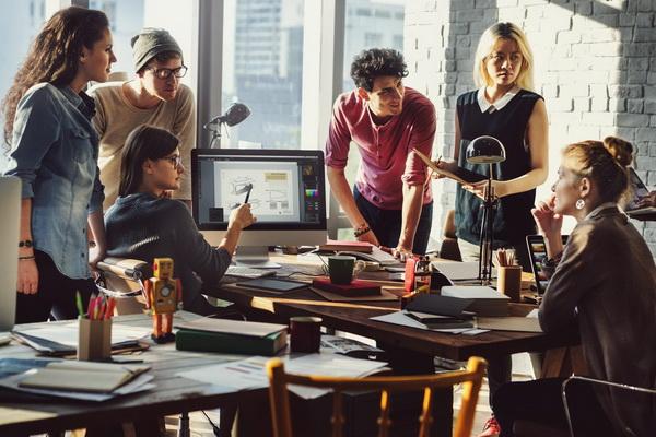 9 Agustus Hari Rekan Kerja Internasional, Profesional Berkumpul untuk Tujuan Pekerjaan