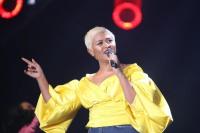 Dira Sugandi, Masih Gugup Walaupun Sudah Sering 