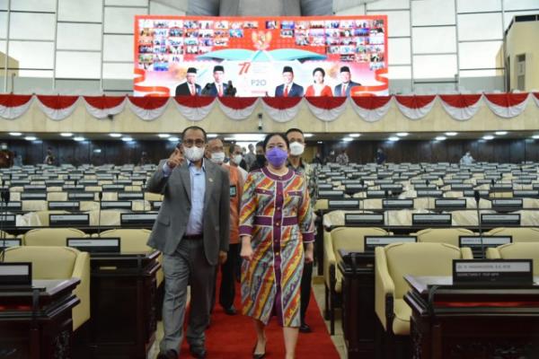 Sekjen Dampingi Ketua DPR Tinjau Persiapan Sidang Tahunan