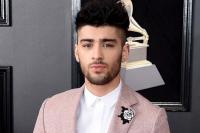 Nostalgia dengan Lagu One Direction, Zayn Malik Lantunkan Night Changes di Instagram