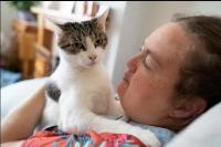 Aksi Heroik Billy Si Kucing Peliharaan, Selamatkan Pemiliknya dari Serangan Jantung