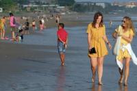 BPS: Wisman Masuk Indonesia Capai 1,303 Juta Kunjungan