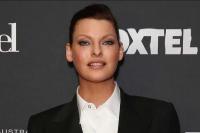 Supermodel Linda Evangelista Menyesal Tubuhnya Rusak akibat Operasi CoolSculpting