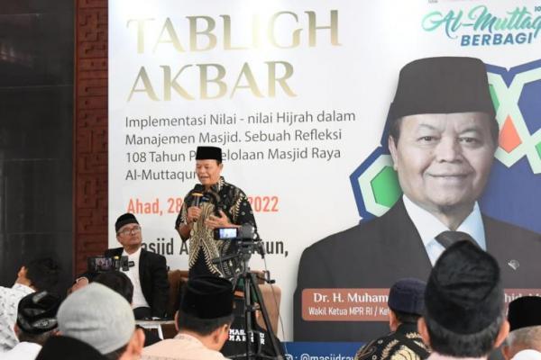 108 Tahun Masjid Al Muttaqun, HNW: Masjid Mengukhuwahkan Umat 