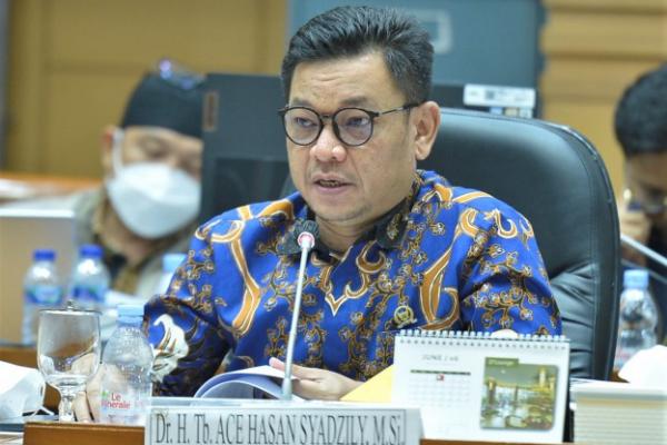 Komisi VIII DPR Minta Biaya Haji Diturunkan