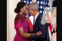 Rayakan Pembukaan Potret Gedung Putih, Gaya Rambut Kepang Michelle Obama Dipuji