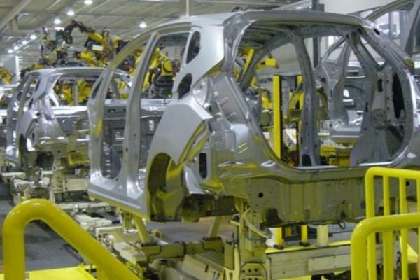 Pasokan Terhambat, Honda Pangkas Produksi 40 Persen di Jepang