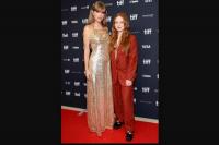 Taylor Swift dan Sadie Sink Reuni All Too Well di Festival Film Internasional Toronto