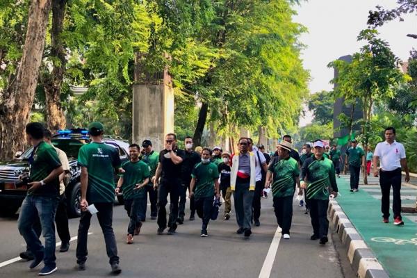 Dihadiri JK dan Mahfud MD, Menpora Lepas Jalan Sehat KAHMI
