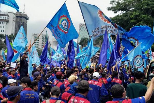 Tujuh Perwakilan KSPSI Sampaikan Petisi Tolak Kenaikan BBM ke Istana