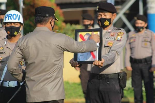 Komitmen Tegas Kapolri Mendapat Dukungan Lemkapi