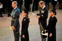 Kate Middleton dan Meghan Markle Emosional saat Prosesi Pemakaman Ratu Elizabeth