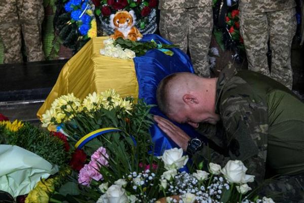 Ukraina Beri Penghormatan kepada Perempuan Rusia Yang Bela Ukraina