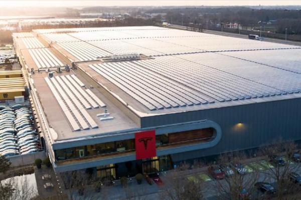 Tesla Akan Gandakan Penjualan Mobil di Jerman Tahun Ini