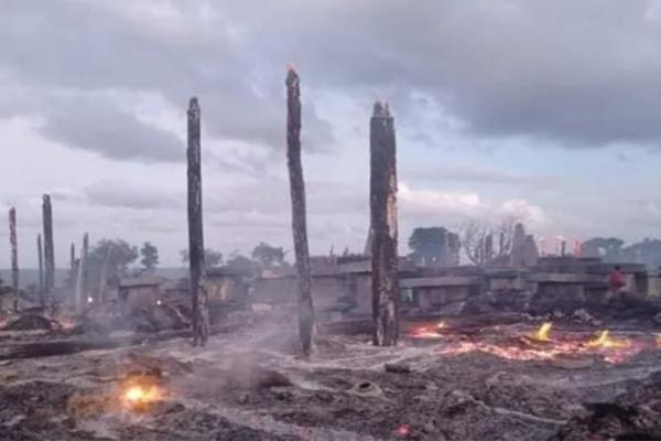 Kerugian Akibat Kebakaran Rumah Adat di Uma Kahumba Rp4 Miliar