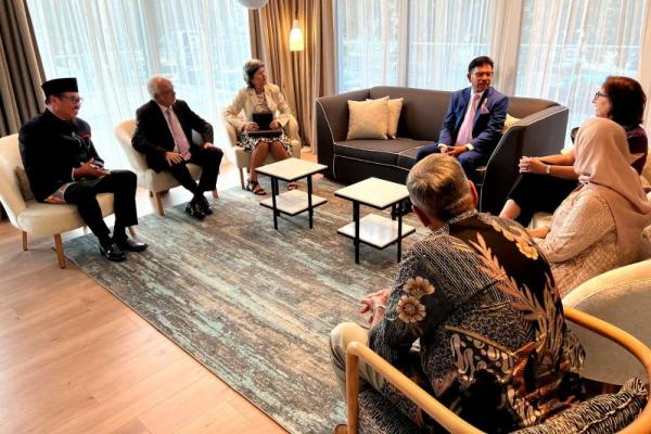 Kunker ke Portugal, Menteri Johnny Minta Dukungan untuk Jadi Dewan ITU