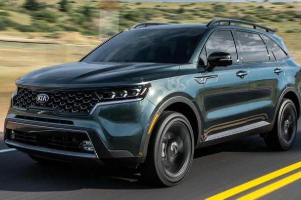 Papan Sirkuit Rusak, KIA Sorento dan Sportage Ditarik  