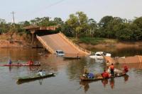 Jembatan Runtuh di Amazon Brasil, 3 Tewas dan 15 Hilang