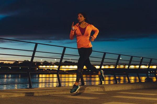 Dampak Kesehatan yang Timbul Jika Keseringan Olahraga di Malam Hari