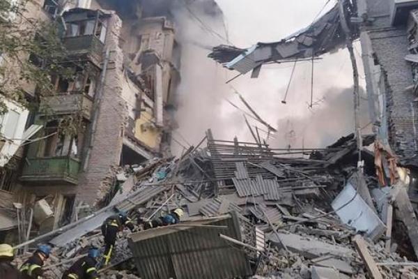 Korban Tewas Serangan Rudal Rusia di Zaporizhzhia Menjadi 11