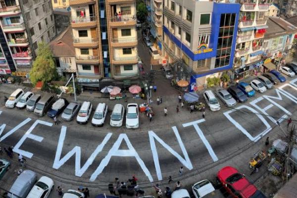 AS Jatuhkan Sanksi kepada Pengusaha Myanmar yang Beli Senjata Rusia