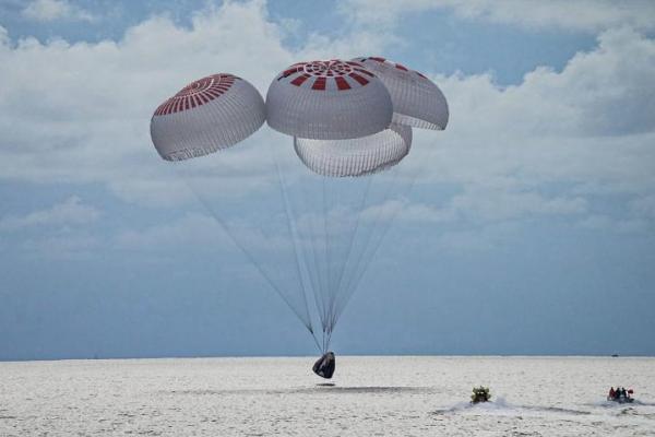 Empat Astronaut dari Misi SpaceX NASA Mendarat di Lepas Pantai Florida