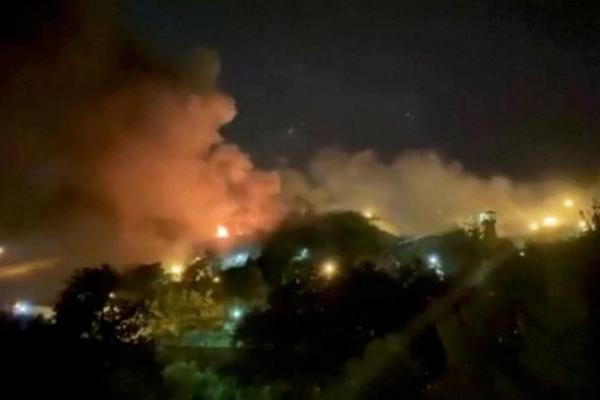 Protes Iran Berlanjut, Empat Tewas dan 61 Terluka dalam Kebakaran di Penjara