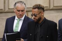 Sidang Korupsi Neymar : "Saya Menandatangani Apa yang Ayah Saya Berikan"