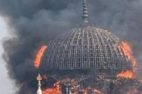 Kubah Masjid Raya JIC Ambruk Terbakar