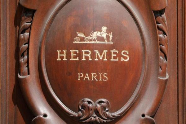 Bantah Perlambatan Ekonomi, Hermes Rencanakan Kenaikan Harga Besar-besaran