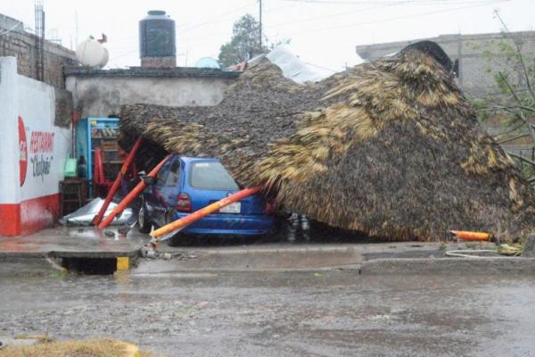 Hujan dan Banjir Akibat Badai Roslyn Tewaskan Dua Orang di Meksiko