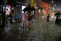 Topan Disertai Banjir Melanda Bangladesh, Sembilan Orang Tewas