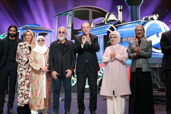Presiden Turki Nonton Konser Penyanyi Legendaris Cat Stevens 