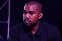 Gap akan Hapus Semua Produk Yeezy Setelah Pernyataan Antisemit Kanye West