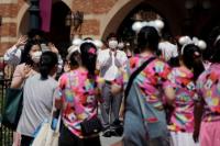Disney Shanghai Tiba-tiba Tutup karena COVID, Pengunjung Terjebak dan Diminta Tes