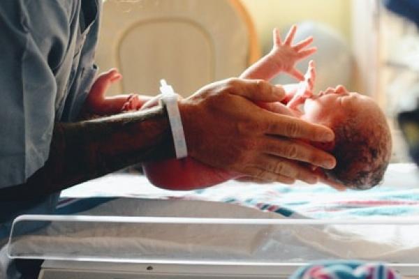 Konsumsi Kopi dan Kacang Hijau Tidak Berpengaruh pada Fisik Bayi 