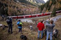 Swiss Klaim Rekor Kereta Penumpang Terpanjang di Dunia dengan 100 Gerbong
