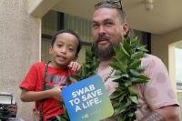 Empati Jason Momoa untuk Pasien Cilik yang Menderita Penyakit Genetik Langka