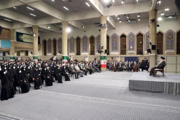 Empat Puluh Pengacara HAM Iran Kritik Tindakan Pemimpin Ulama Tangani Protes