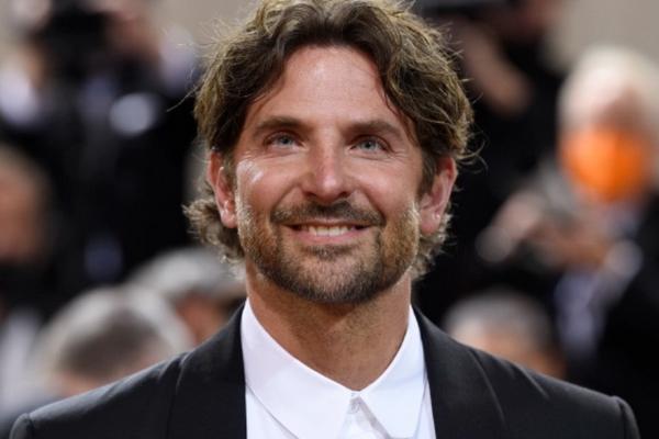 Bradley Cooper Kesengsem Bikin Film Paradise Lost Adaptasi Puisi Epik John Milton